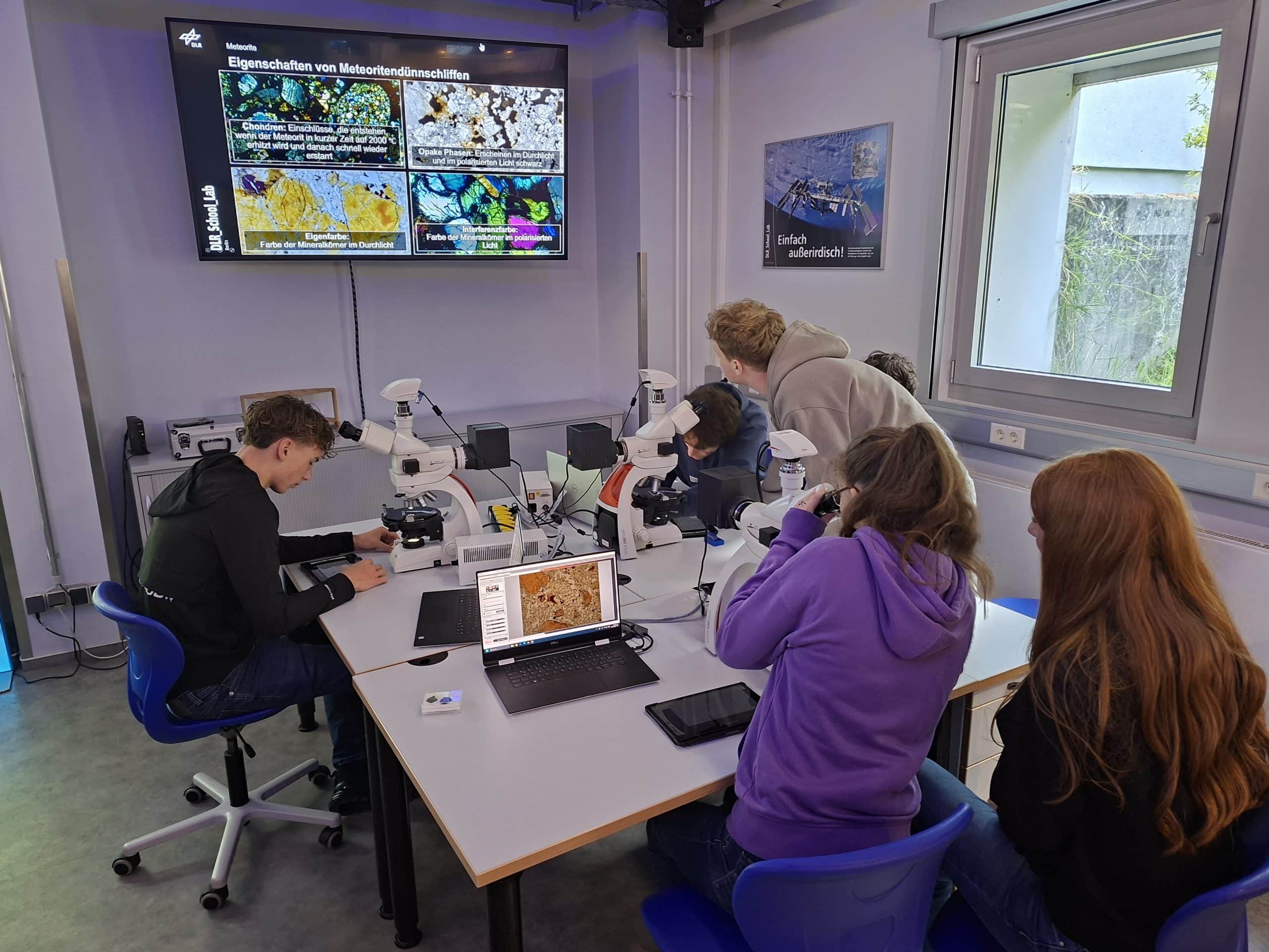 Ein Besuch im DLR School Lab Berlin
